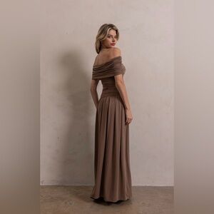 Elegant Brown Off-Shoulder Maxi Dress